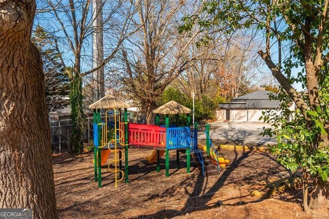 365 Winding River Dr Unit # E, Atlanta, GA 30350 - view of communal playground