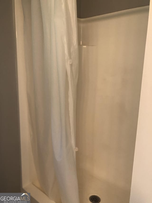 1744 Campbell Rd, Covington, GA 30014 - full bath featuring curtained shower