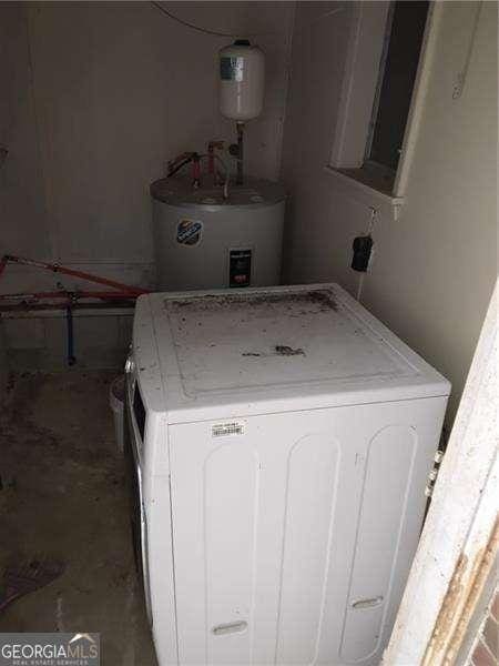 4076 Fairmont St, Gainesville, GA 30506 - laundry room with washer / dryer and water heater