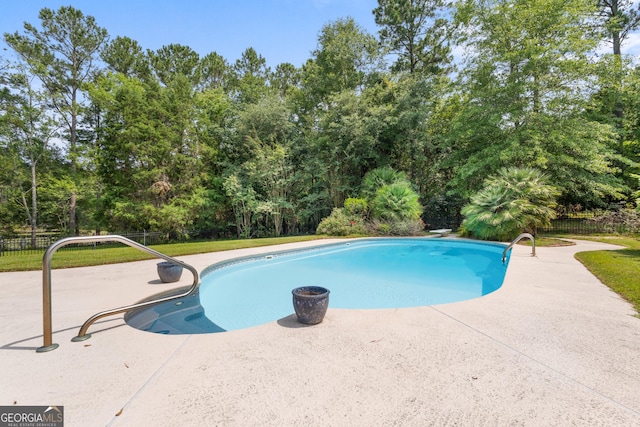 353 Indigo Hills Rd, Pembroke, GA 31321 - view of swimming pool featuring a patio