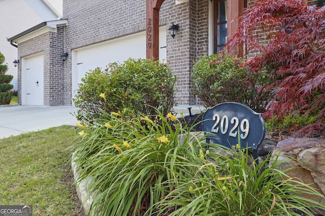 2029 Havenhurst Way, Auburn, GA 30011 - community / neighborhood sign with an attached garage and driveway