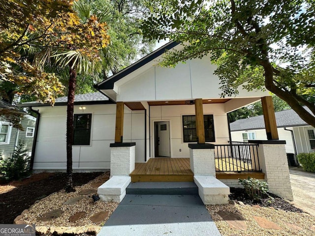 1766 W Lyle Ave, College Park, GA 30337 - view of front of house with a porch