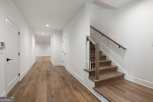555 Orme Cir NE, Atlanta, GA 30306 - hall featuring wood finished floors, recessed lighting, stairway, and baseboards