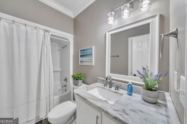 2717 Old Eastman Rd, Cadwell, GA 31009 - full bath with crown molding, vanity, shower / bath combination with curtain, and toilet