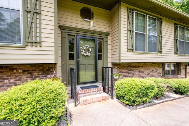 272 Creek Ct SW, Marietta, GA 30064 - view of exterior entry featuring brick siding