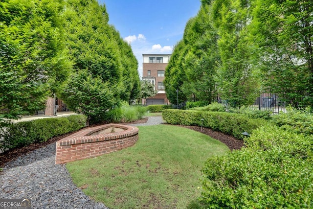 345 Glen Iris Dr NE Unit 3, Atlanta, GA 30312 - view of yard