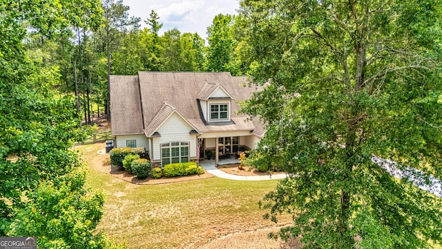 172 Walden Pond Trl, Senoia, GA 30276 - view of front of home featuring a front lawn and roof with shingles
