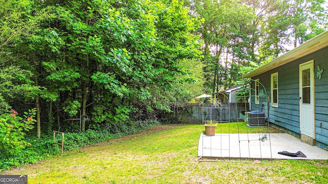 1183 Iron Gate Blvd, Jonesboro, GA 30238 - view of yard with a patio
