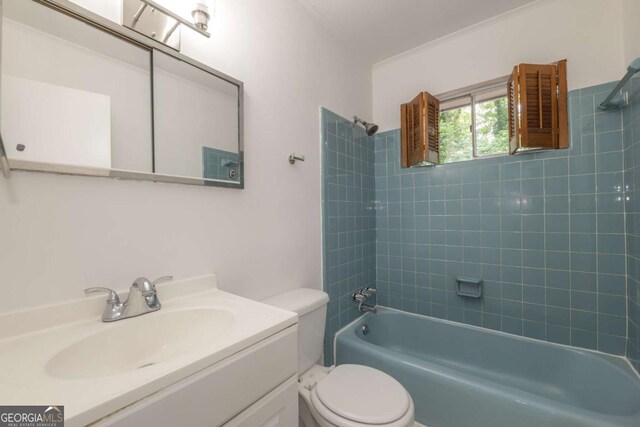 1671 Drayton Woods Dr, Tucker, GA 30084 - bathroom with toilet, vanity, and shower / washtub combination