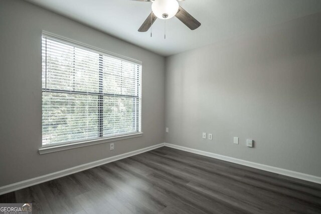 211 N Ave Unit 1122, Athens, GA 30601 - empty room featuring dark wood-style floors, baseboards, and ceiling fan