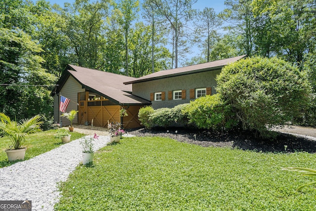 2674 Skylane Dr, Marietta, GA 30062 - view of front facade featuring a front yard