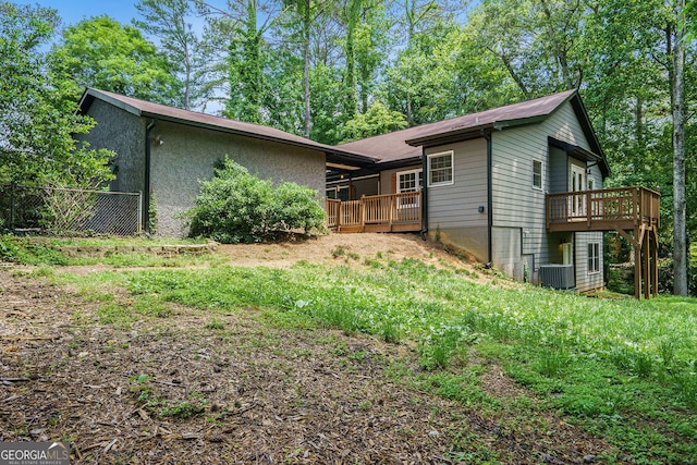 2674 Skylane Dr, Marietta, GA 30062 - back of property with a deck