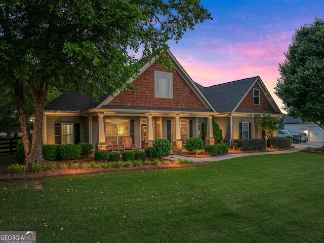 25 Wicklow Ct, Hoschton, GA 30548 - craftsman-style home featuring a porch and a front yard