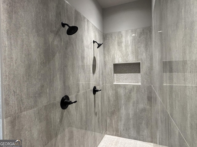 5680 Mack Way, Gainesville, GA 30506 - full bath with a tile shower