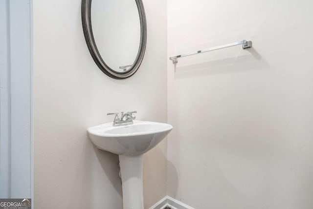 113 Waterside Dr, Calhoun, GA 30701 - view of bathroom