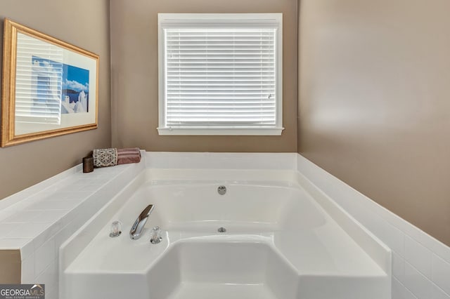 70 Merion Way, Newnan, GA 30265 - full bathroom featuring a garden tub