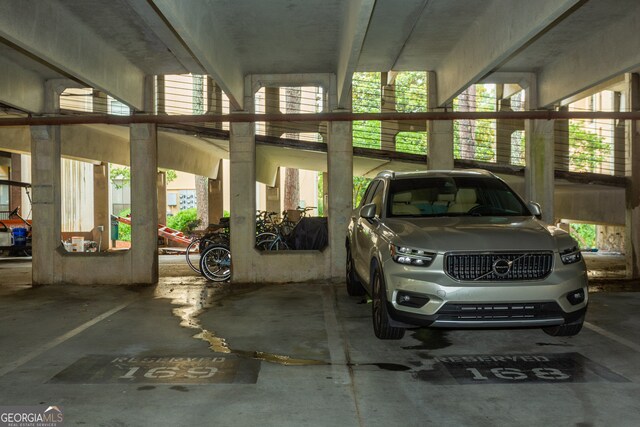 3777 Peachtree Rd NE Unit 1112, Brookhaven, GA 30319 - view of parking garage