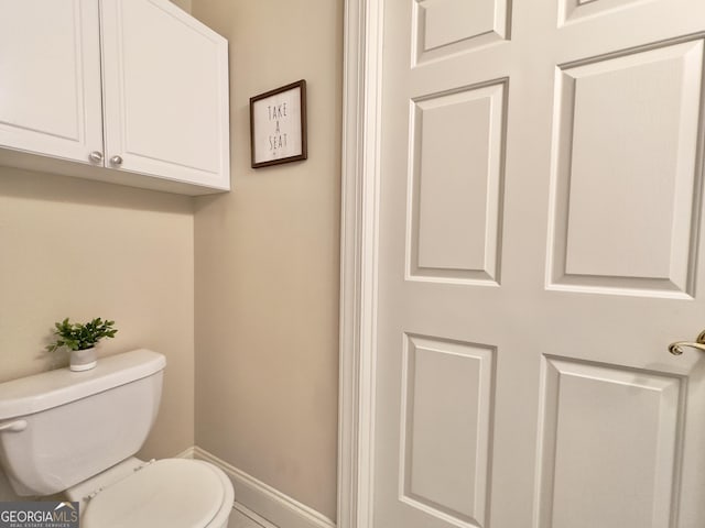 11 Stonegable Dr NW, Rome, GA 30165 - bathroom featuring toilet and baseboards
