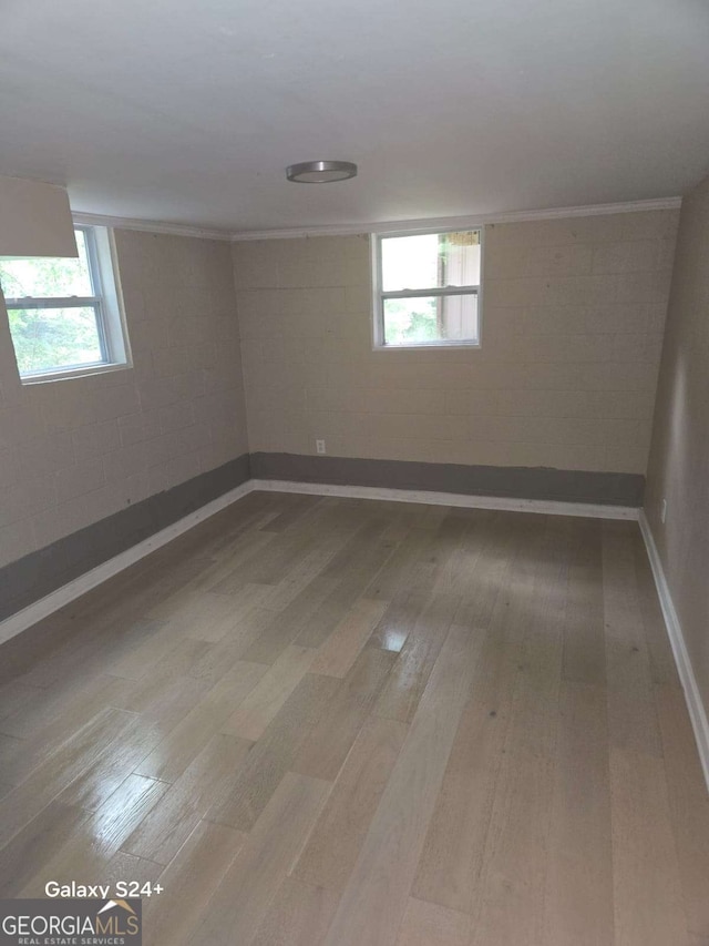 2812 Maple Rd SE, Rome, GA 30161 - empty room with light wood-type flooring