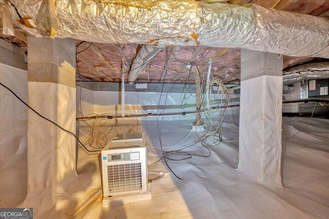 612 Oakcrest Dr, Rockmart, GA 30153 - view of inside crawl space