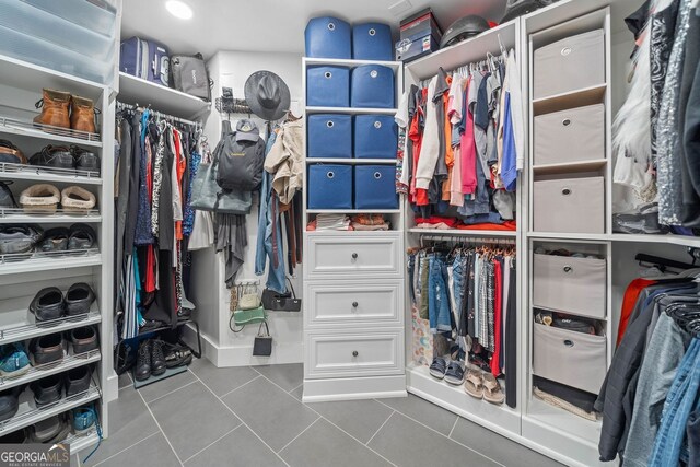545 Matterhorn Way, Alpharetta, GA 30022 - walk in closet featuring tile patterned floors