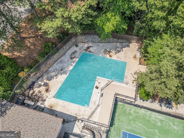 545 Matterhorn Way, Alpharetta, GA 30022 - aerial view of a pool area