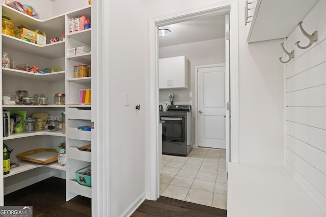 1998 Lakeview Bend Way, Buford, GA 30519 - storage area with washer / clothes dryer