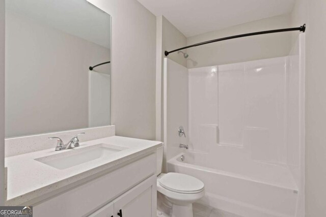 125 Kingston Cir, Carrollton, GA 30117 - full bathroom featuring vanity, toilet, and shower / bathtub combination