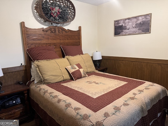 2879 Mcmillan Jernigan, Enigma, GA 31749 - bedroom with wainscoting