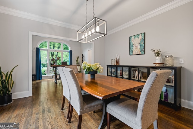 1010 Longcreek Pointe Pointe, Alpharetta, GA 30005 - dining room with crown molding, baseboards, wood finished floors, and a chandelier