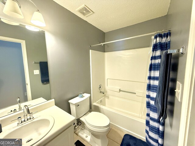 6638 Creek Turn Dr, Rex, GA 30273