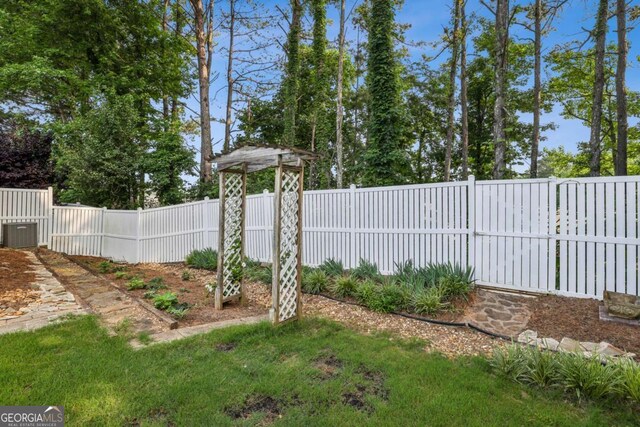 2657 Albion Farm Way, Duluth, GA 30097 - view of fenced backyard