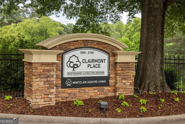 1800 Clairmont Lk Unit 216, Decatur, GA 30033 - view of community sign