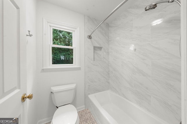 10865 Misty Moon Ct, Alpharetta, GA 30022 - bathroom featuring toilet, baseboards, and bathing tub / shower combination