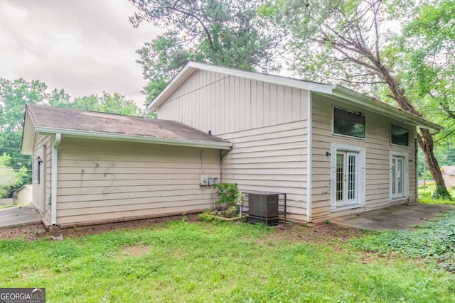 4715 Wildginger Run, Lithonia, GA 30038 - view of side of property with a lawn