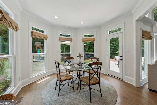 712 Brookshade Pkwy, Alpharetta, GA 30004 - dining room with ornamental molding, dark wood-style flooring, recessed lighting, and baseboards