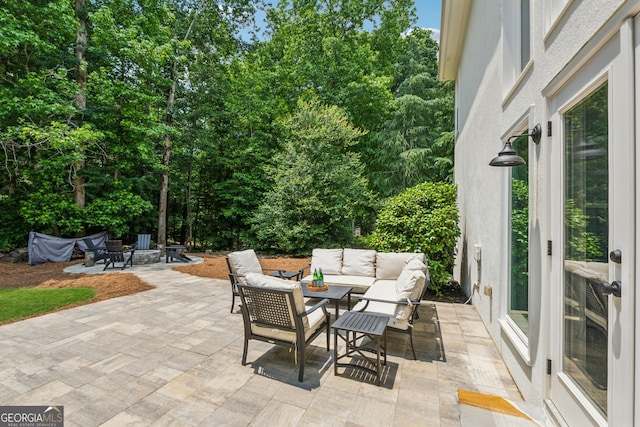 712 Brookshade Pkwy, Alpharetta, GA 30004 - view of patio featuring an outdoor hangout area and outdoor dining space