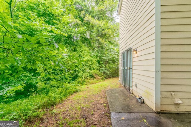 2191 Phillips Rd, Lithonia, GA 30058 - view of yard