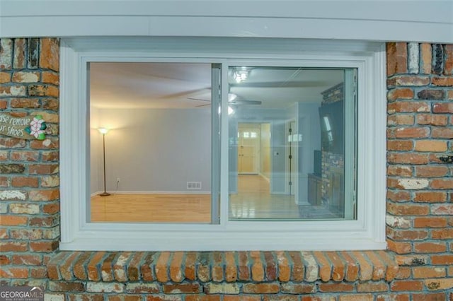2808 Peeler Rd, Dunwoody, GA 30360 - detailed view of brick siding