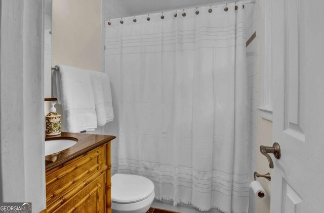 4794 Glenbonnie Ct, Dunwoody, GA 30360 - bathroom with toilet and vanity