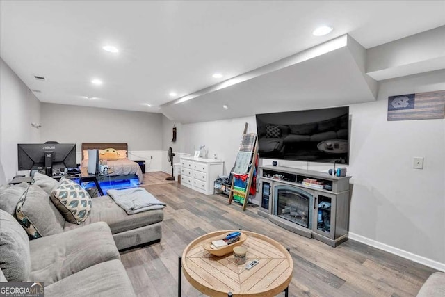 1637 Willow Way, Woodstock, GA 30188 - living room featuring light wood finished floors, baseboards, and recessed lighting