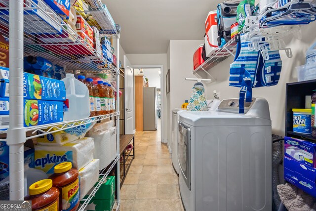 5511 Preserve Pt, Flowery Branch, GA 30542 - laundry area featuring washer and dryer