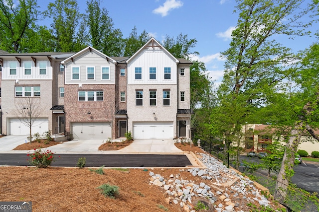 586 Avondale Park Cir Unit 51, Decatur, GA 30032 - multi unit property featuring driveway and a garage