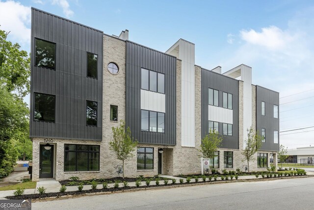 1962 8th St, Chamblee, GA 30341 - view of building exterior