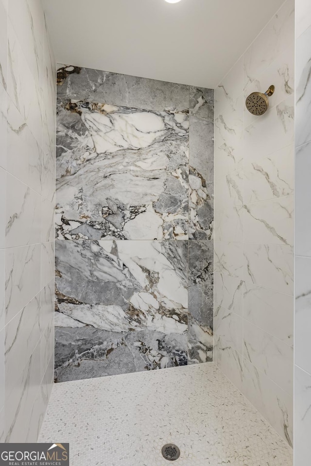 1962 8th St, Chamblee, GA 30341 - full bath featuring a marble finish shower