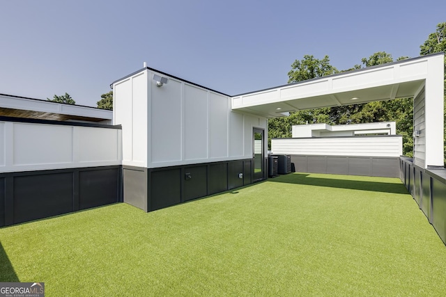 1962 8th St, Chamblee, GA 30341 - view of grassy yard