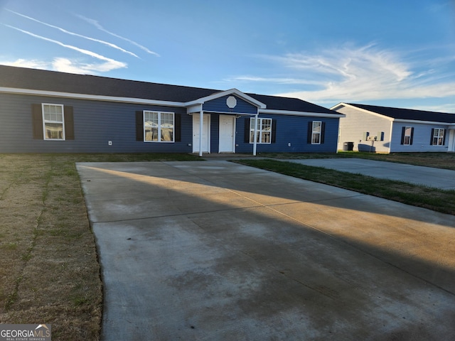 106 Ronald Pride Blvd, Fort Valley, GA 31030 - ranch-style house featuring a front yard