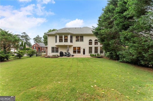 1055 Beacon Hill Xing, Alpharetta, GA 30005 - rear view of house with a yard
