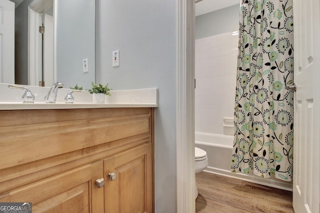 505 Lighthouse Ln, Peachtree City, GA 30269 - full bathroom with vanity, wood finished floors, toilet, and shower / bath combo