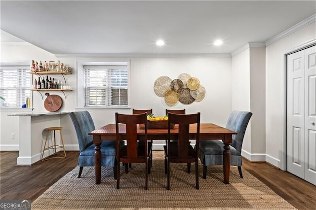 802 Frederica St NE Unit 5, Atlanta, GA 30306 - dining area featuring crown molding, healthy amount of natural light, baseboards, wood finished floors, and recessed lighting